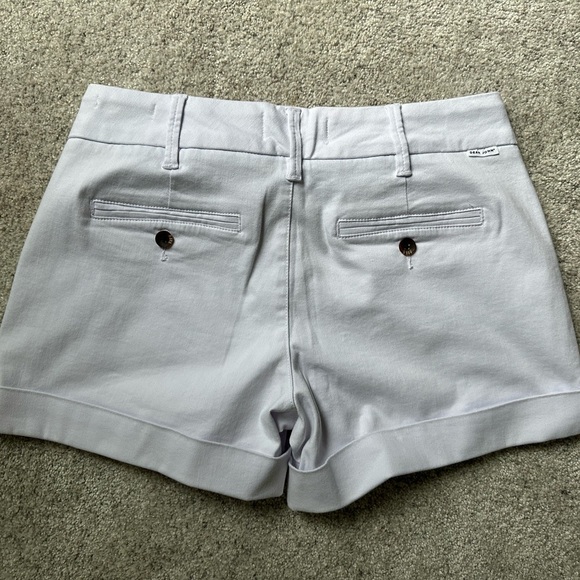 Dear John Women's white shorts NWT - Picture 3 of 4